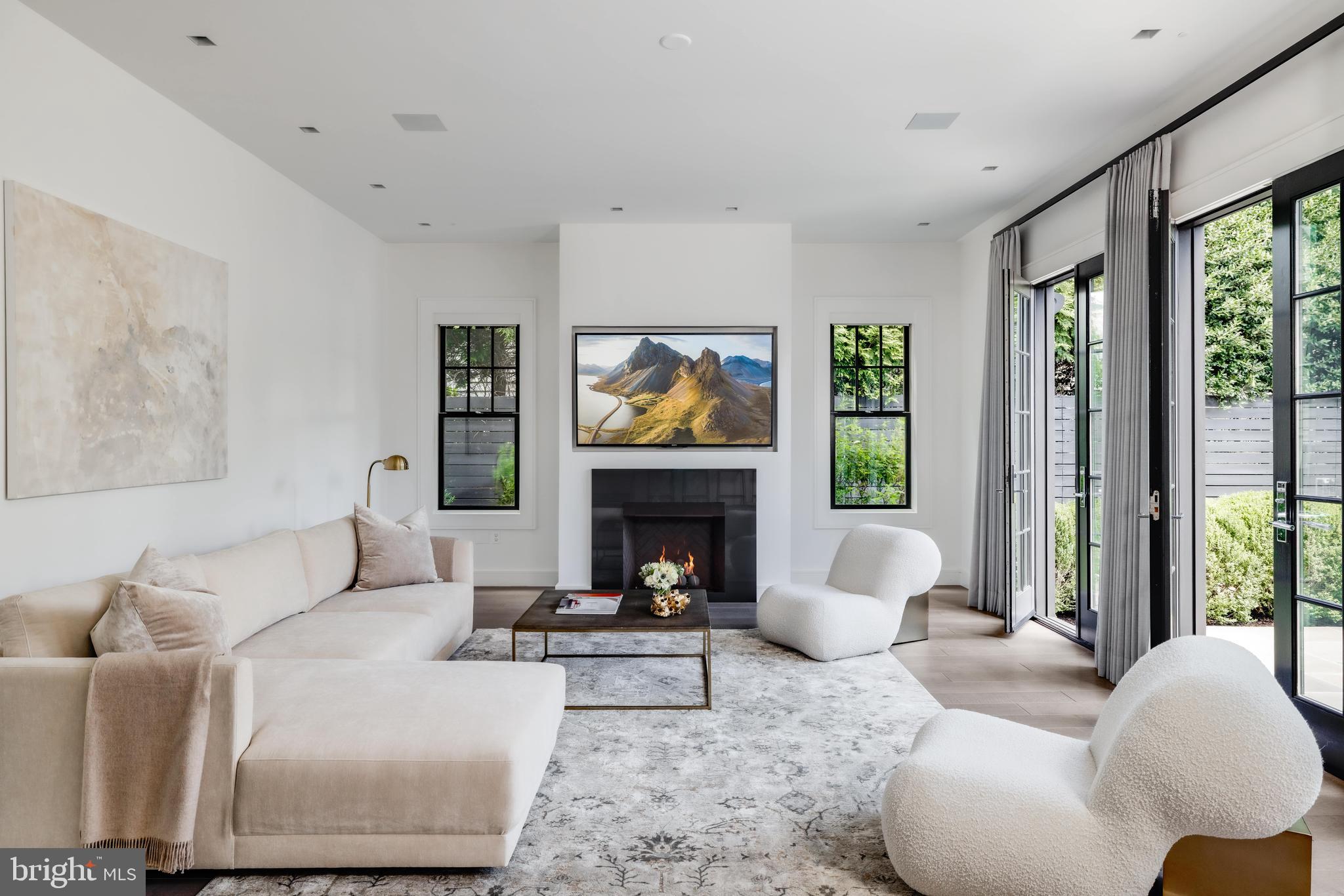 WOODMONT - Residential