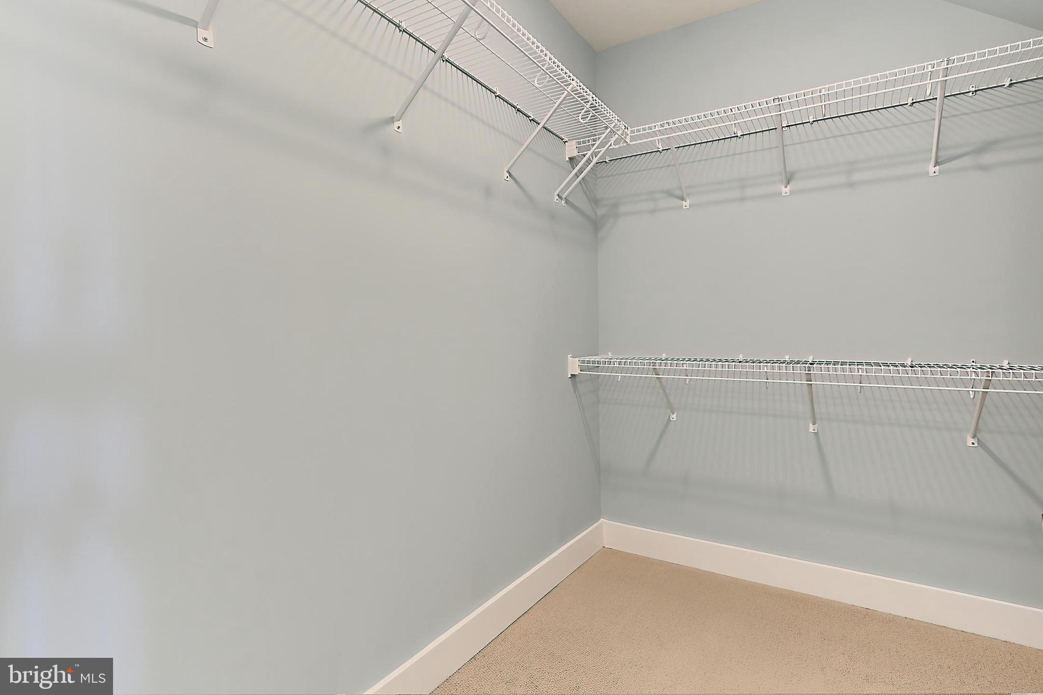 SM ONE LOUDOUN CONDO - Residential