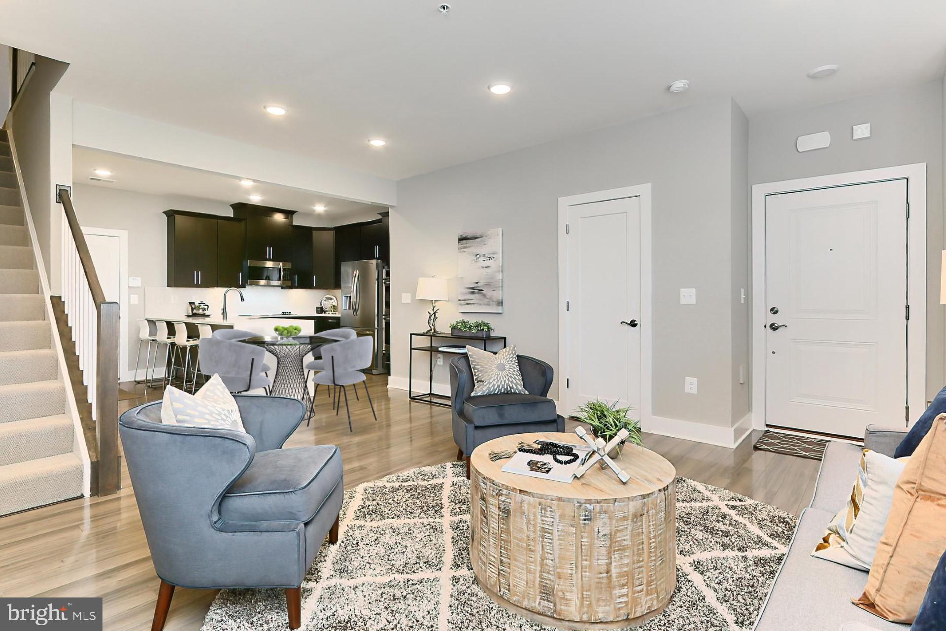 SM ONE LOUDOUN CONDO - Residential