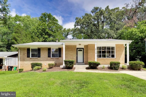 Homes For Sale - 715 Calvert Lane<br/> FORT WASHINGTON, MD 20744