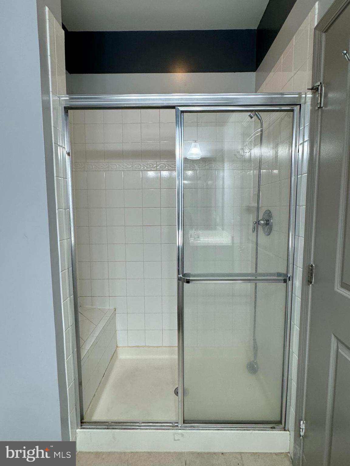 LEGACY AT CHERRY TREE - Residential Lease