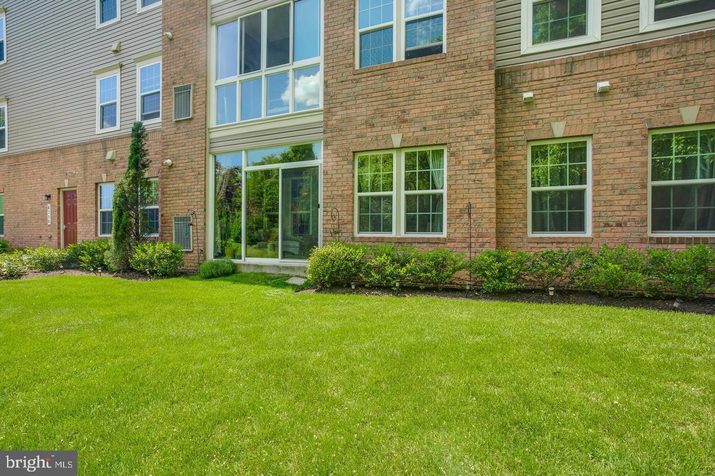 LEGACY AT CHERRY TREE - Residential Lease