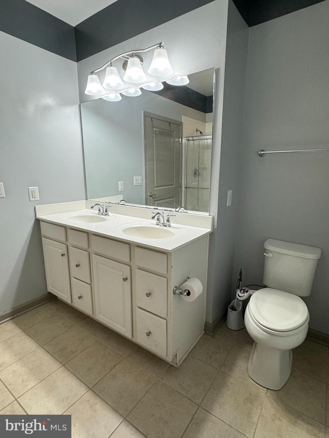 LEGACY AT CHERRY TREE - Residential Lease