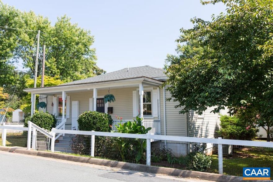 REDUCED/An Oasis at the Center of Cville: 20 min stroll along Preston to the Downtown Mall, 15 min walk to the West Main corridor and Medical Center, 20 min on commute to UVA Grounds, 3 blocks to the Diary Market complex, 2 to Venable Elementary. A newly realized mid 20's bungalow on a corner lot with two car off street parking, Total space has been renovated, updated and styled for the way you live today. Check all changes under document tab.  Grow an oasis into a compound: IF A PURCHASE CONTRACT INCLUDES ADJACENT, BUILDABLE LOT, LOT WILL BE REDUCED TO $55,000 FROM $65,000. Lot is perfect for rentable dependency, guest house or main house addition. TOTAL REDUCED LIST PRICE FOR HOME PROPERTY AND BUILDABLE LOT IS $435,000.,Cutting Board,Granite Counter,Painted Cabinets,Bus on City Route