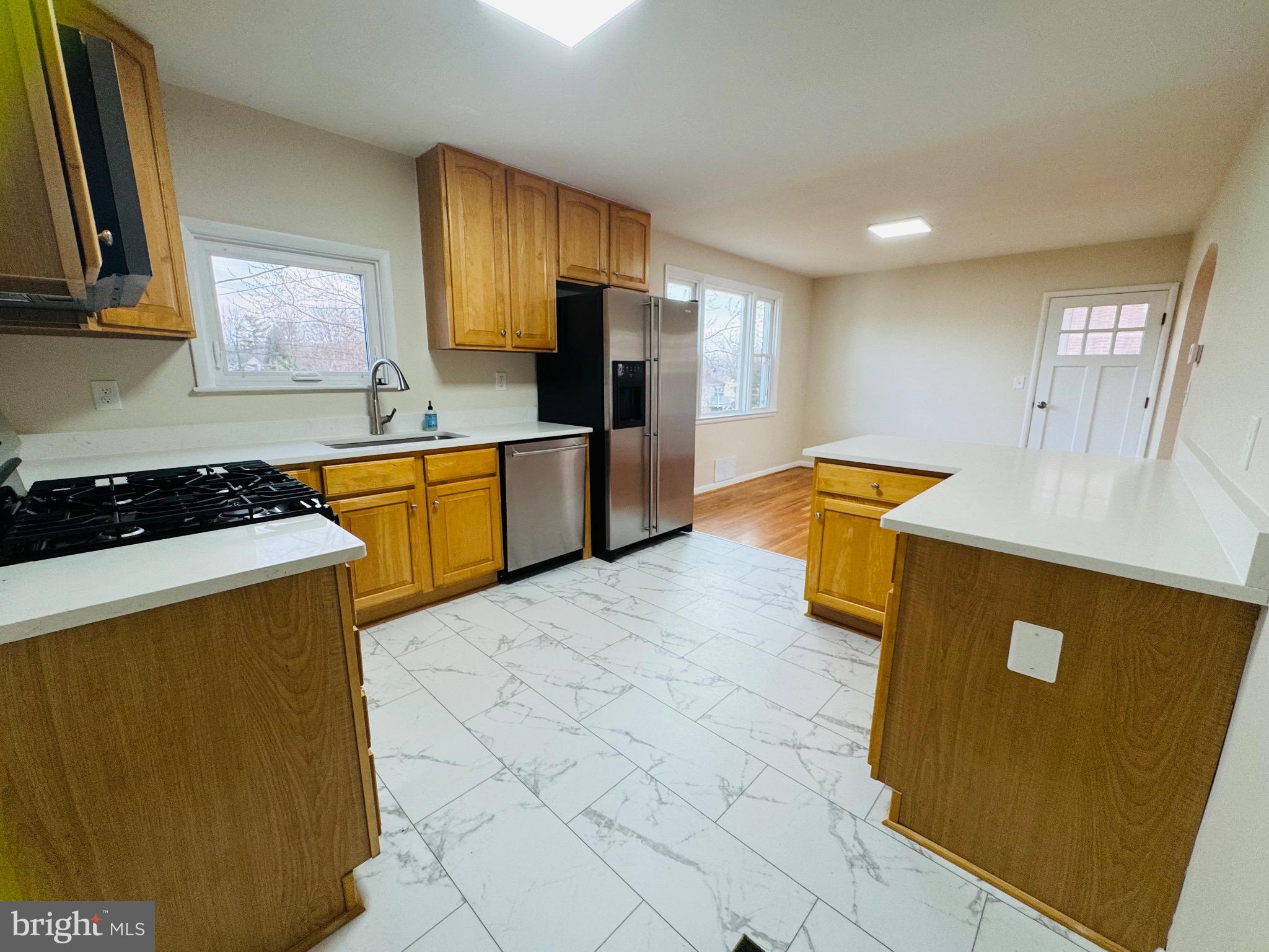 HILLBROOK - Residential Lease