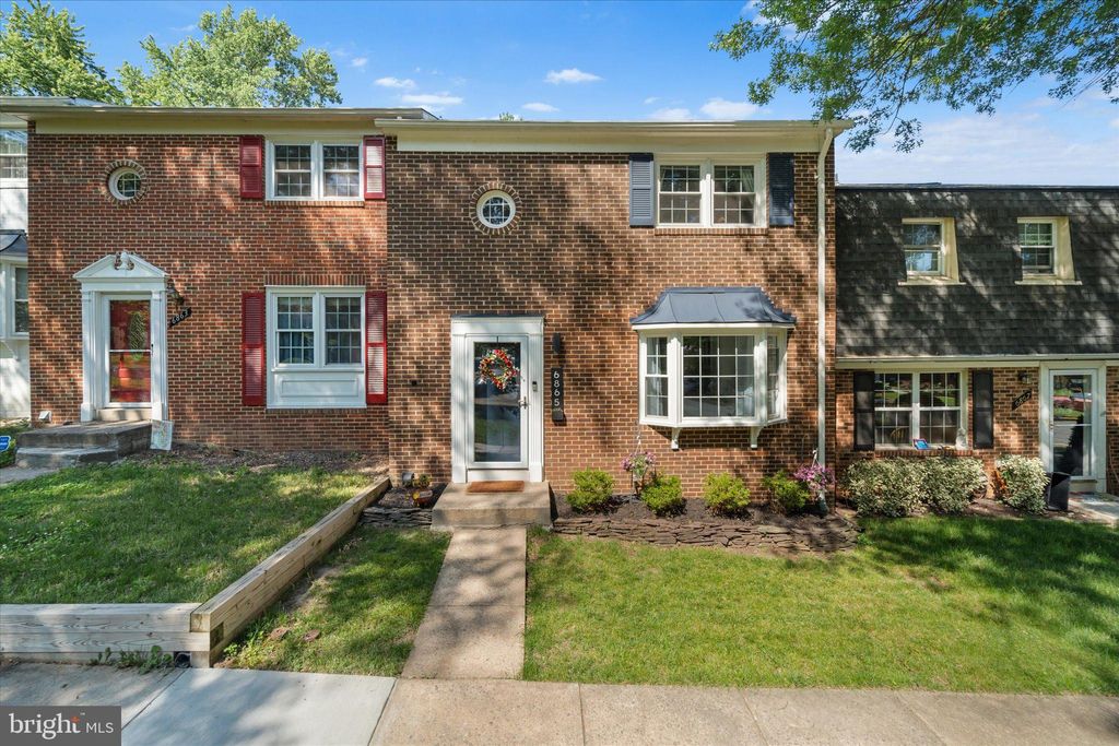 Photo of 6865 Brian Michael Court, SPRINGFIELD, VA 22153 (MLS # VAFX2311192)