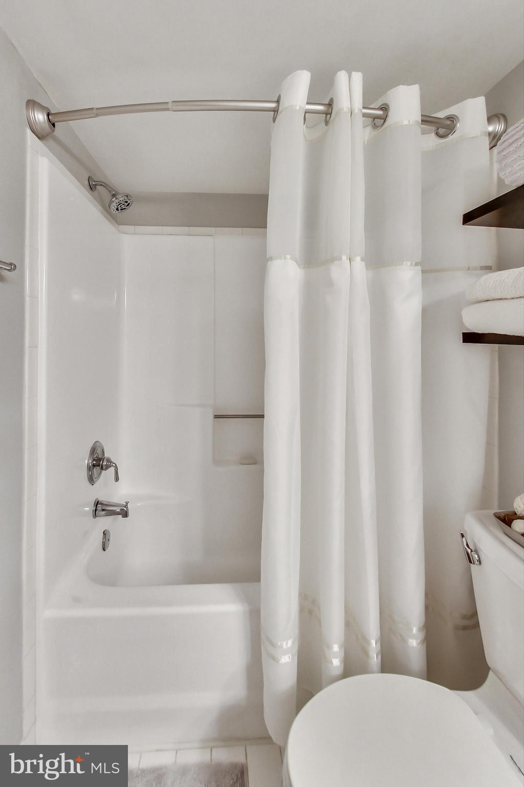 WESTVIEW AT BALLSTON METRO - Residential