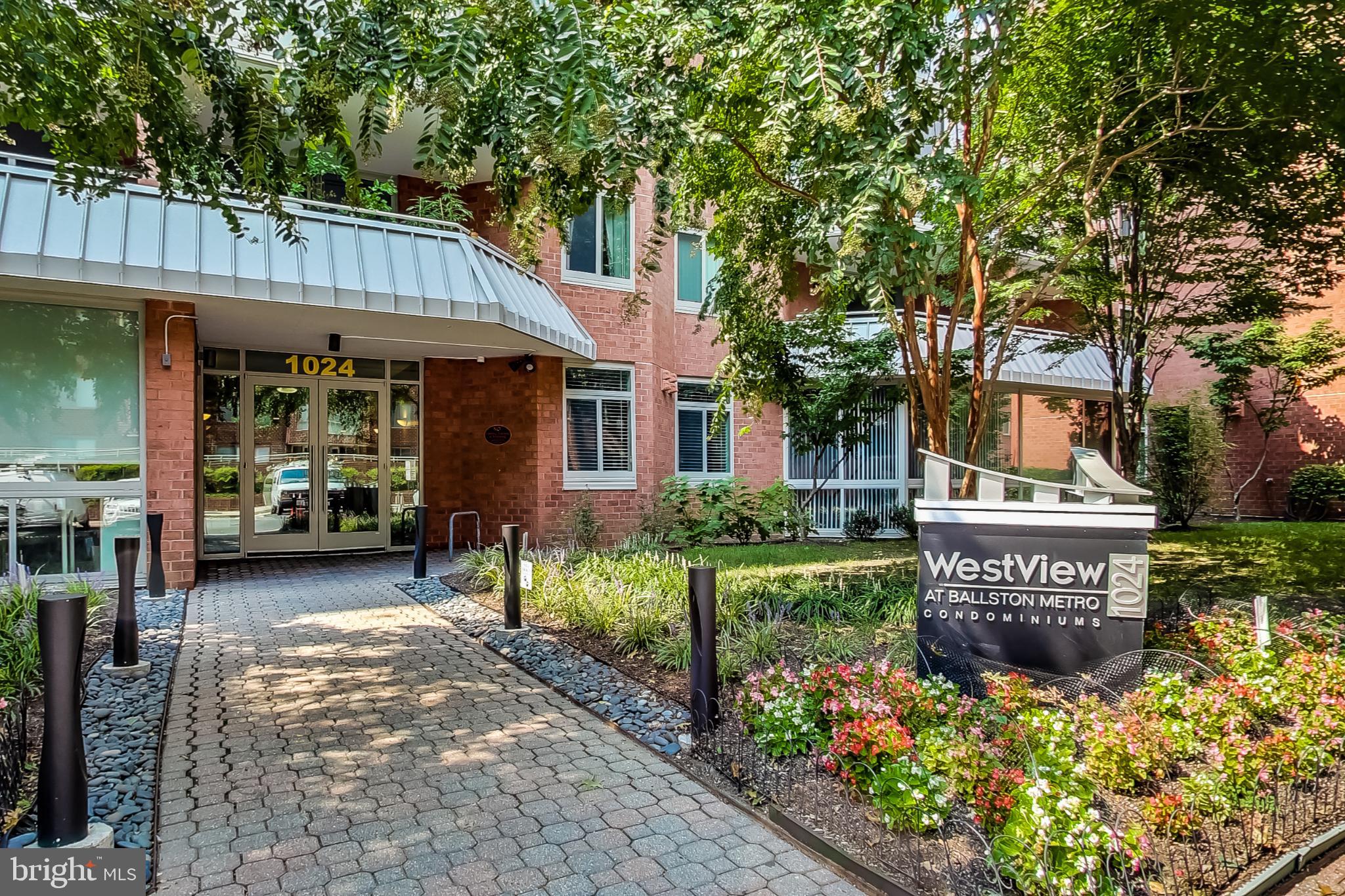 WESTVIEW AT BALLSTON METRO - Residential