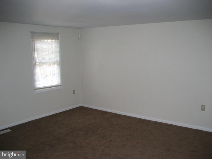 MAYFLOWER SQUARE - Residential Lease