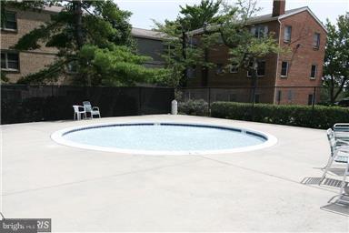 MAYFLOWER SQUARE - Residential Lease