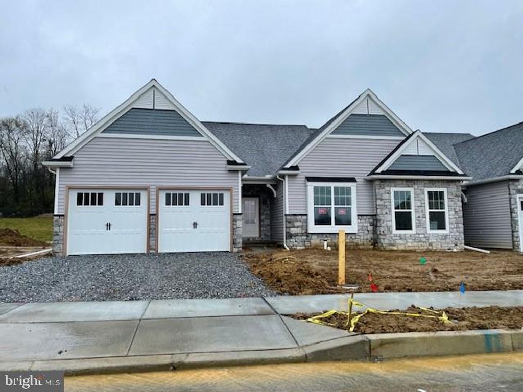 Photo of 392 Autumn Harvest Lane #35, Lititz, PA 17543 (MLS # PALA2048508)
