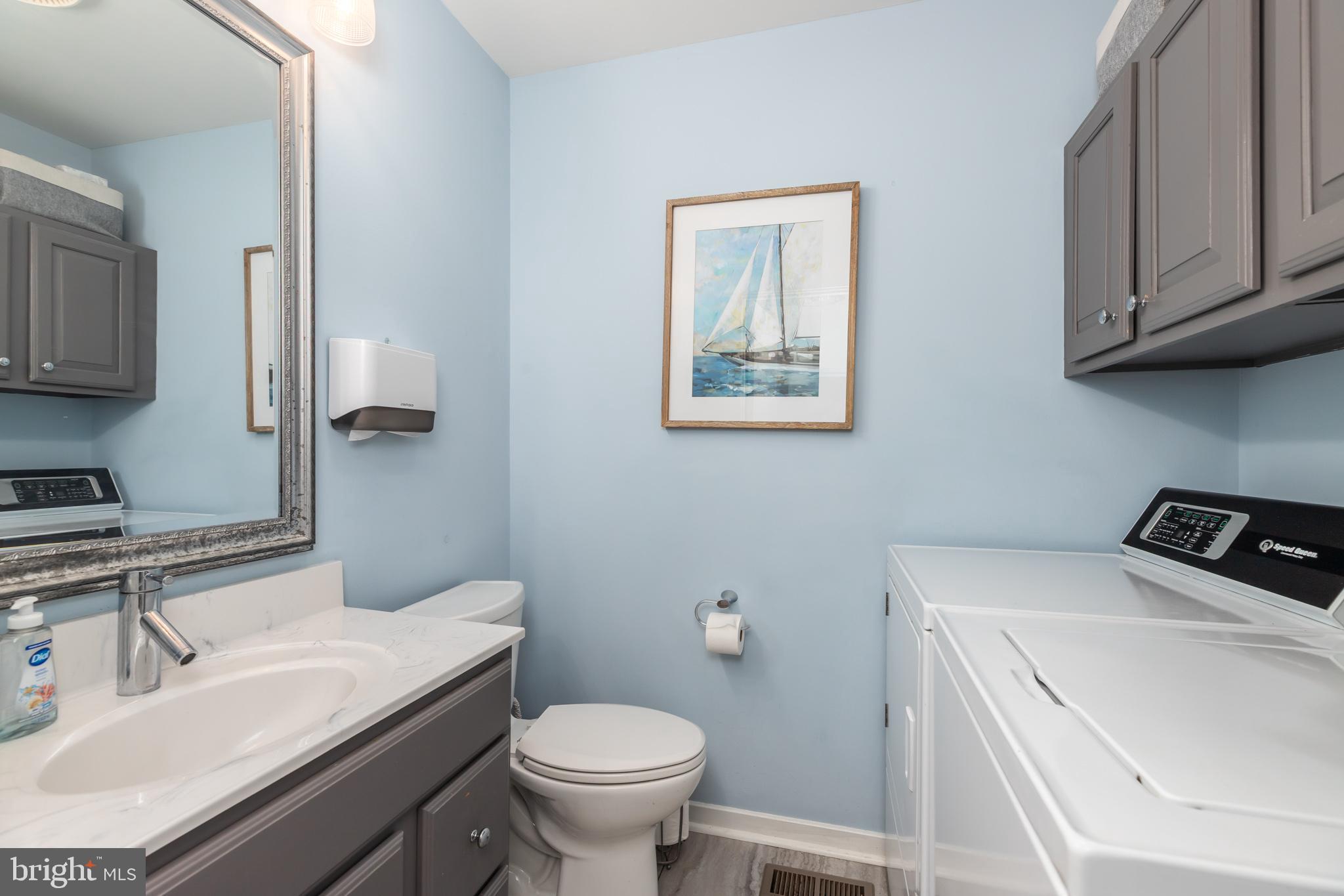 FAIRWAY VILLAS - Residential