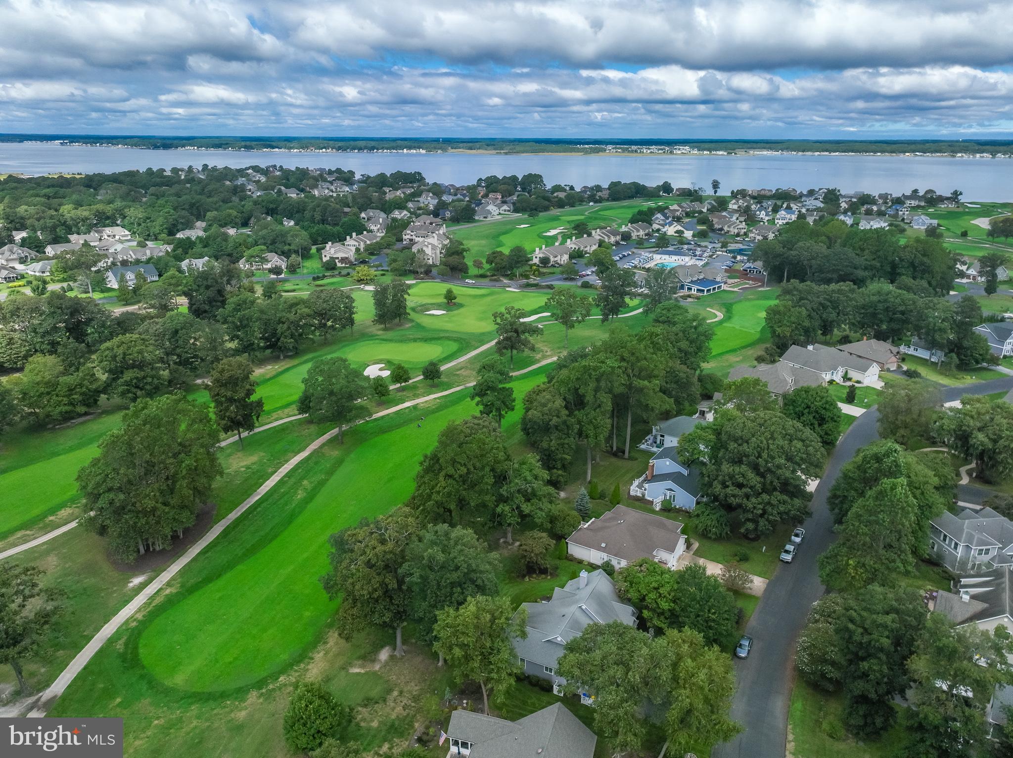 FAIRWAY VILLAS - Residential