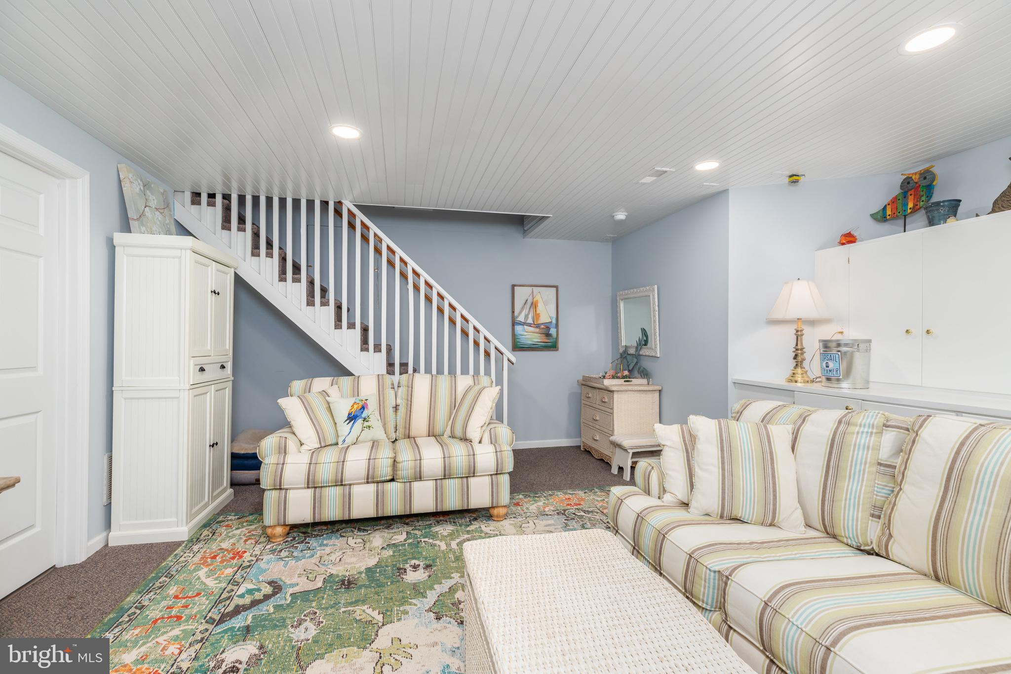 FAIRWAY VILLAS - Residential