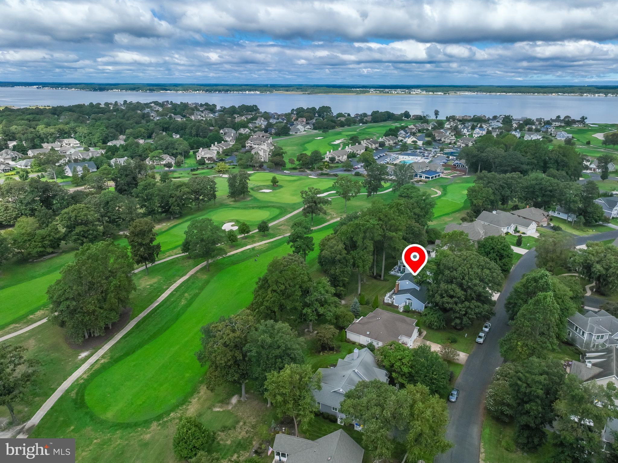 FAIRWAY VILLAS - Residential