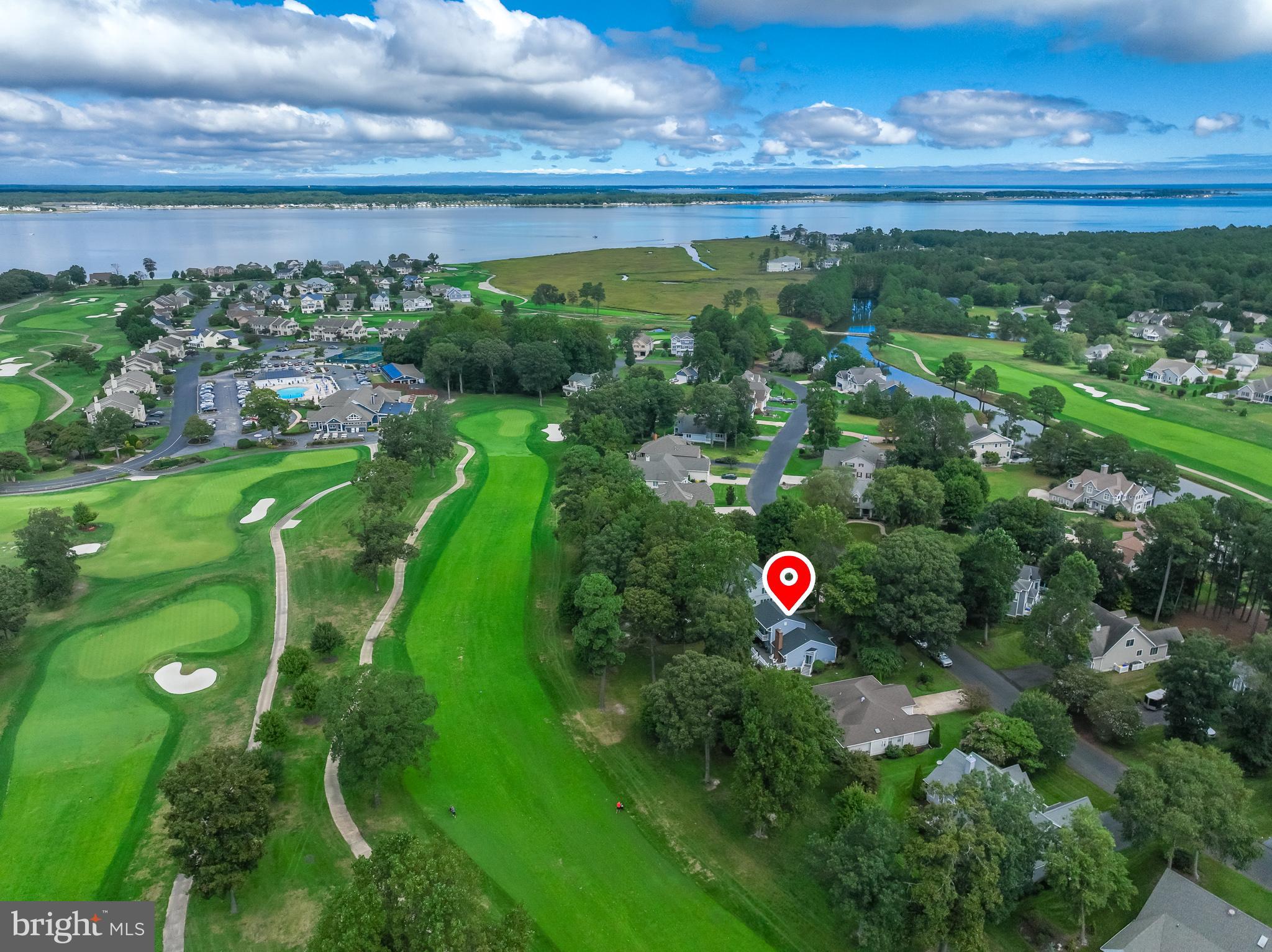 FAIRWAY VILLAS - Residential