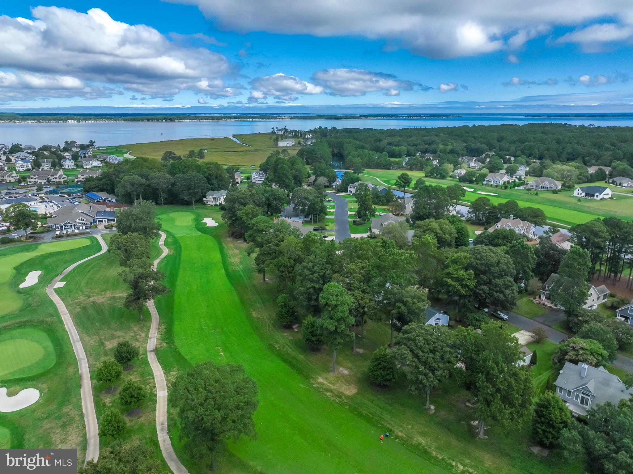 FAIRWAY VILLAS - Residential