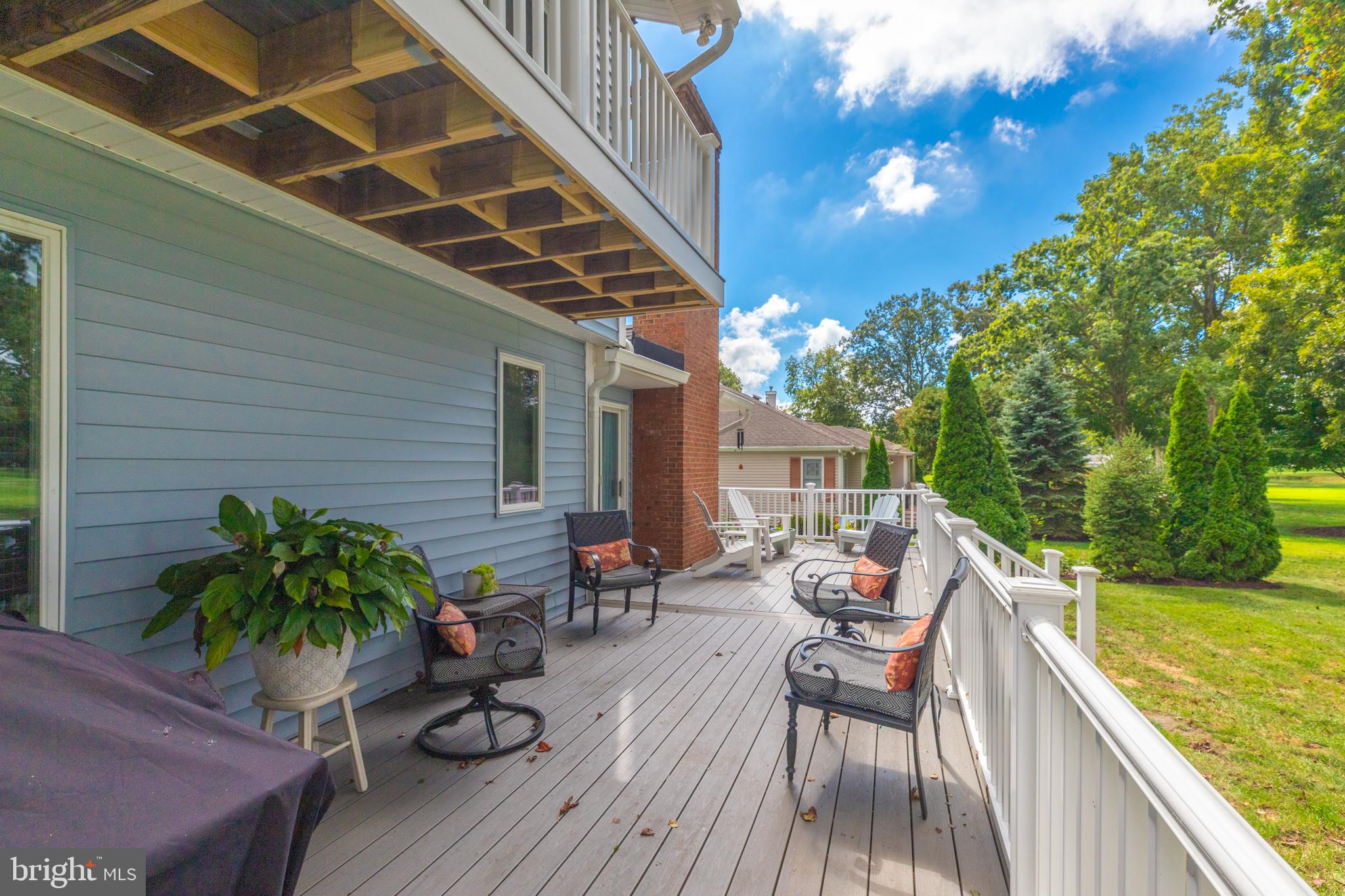 FAIRWAY VILLAS - Residential