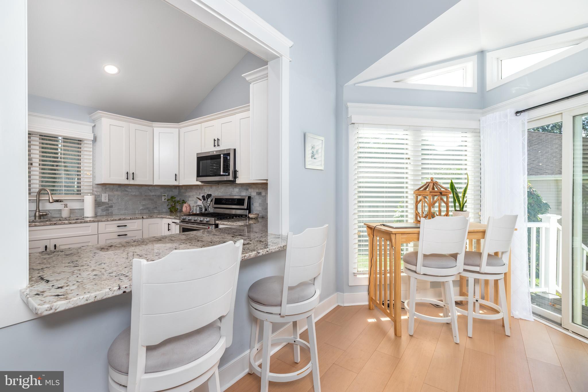 FAIRWAY VILLAS - Residential