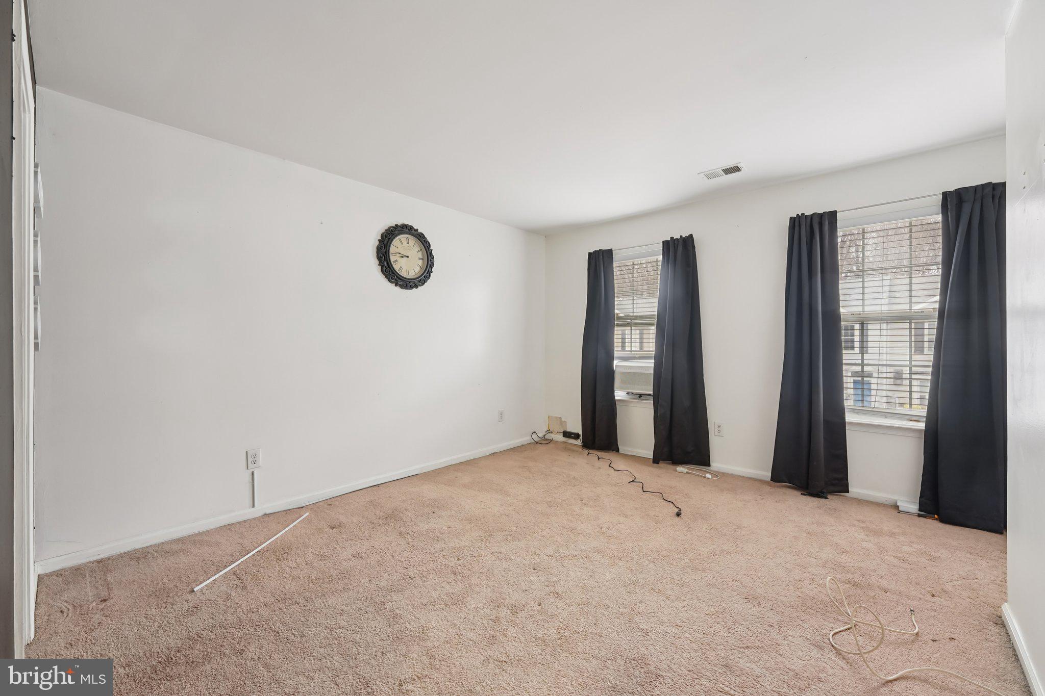 COUNTRY CREEK - Residential