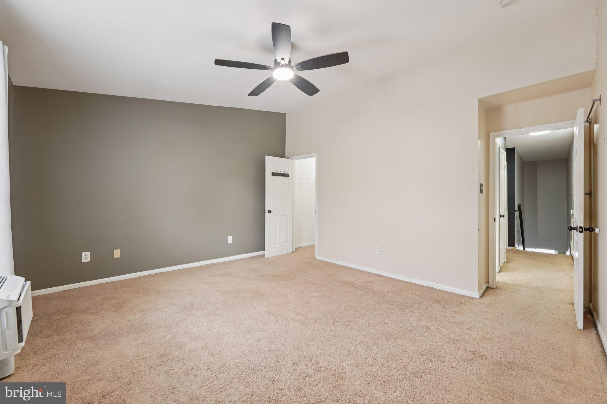 COUNTRY CREEK - Residential