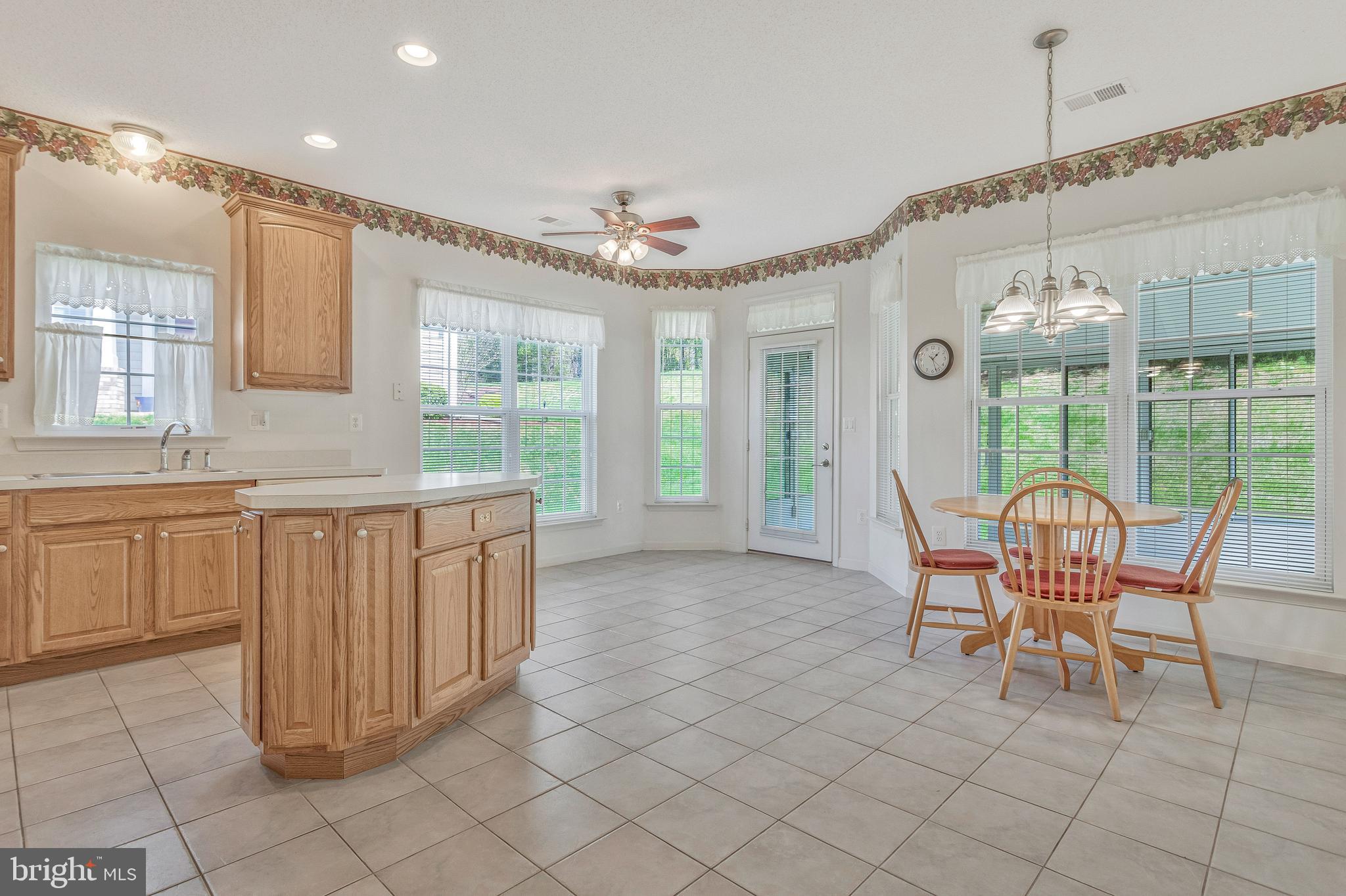 HAWTHORNE GREENE - Residential