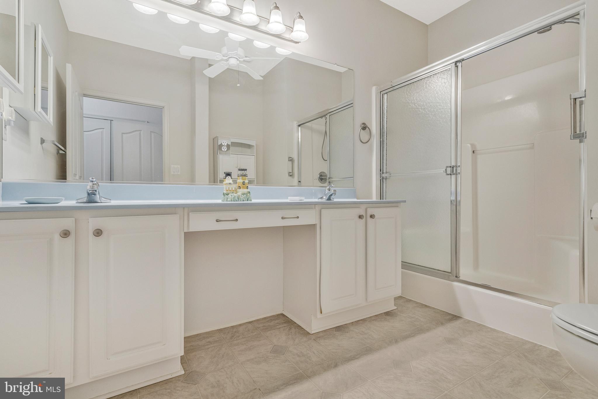 HAWTHORNE GREENE - Residential