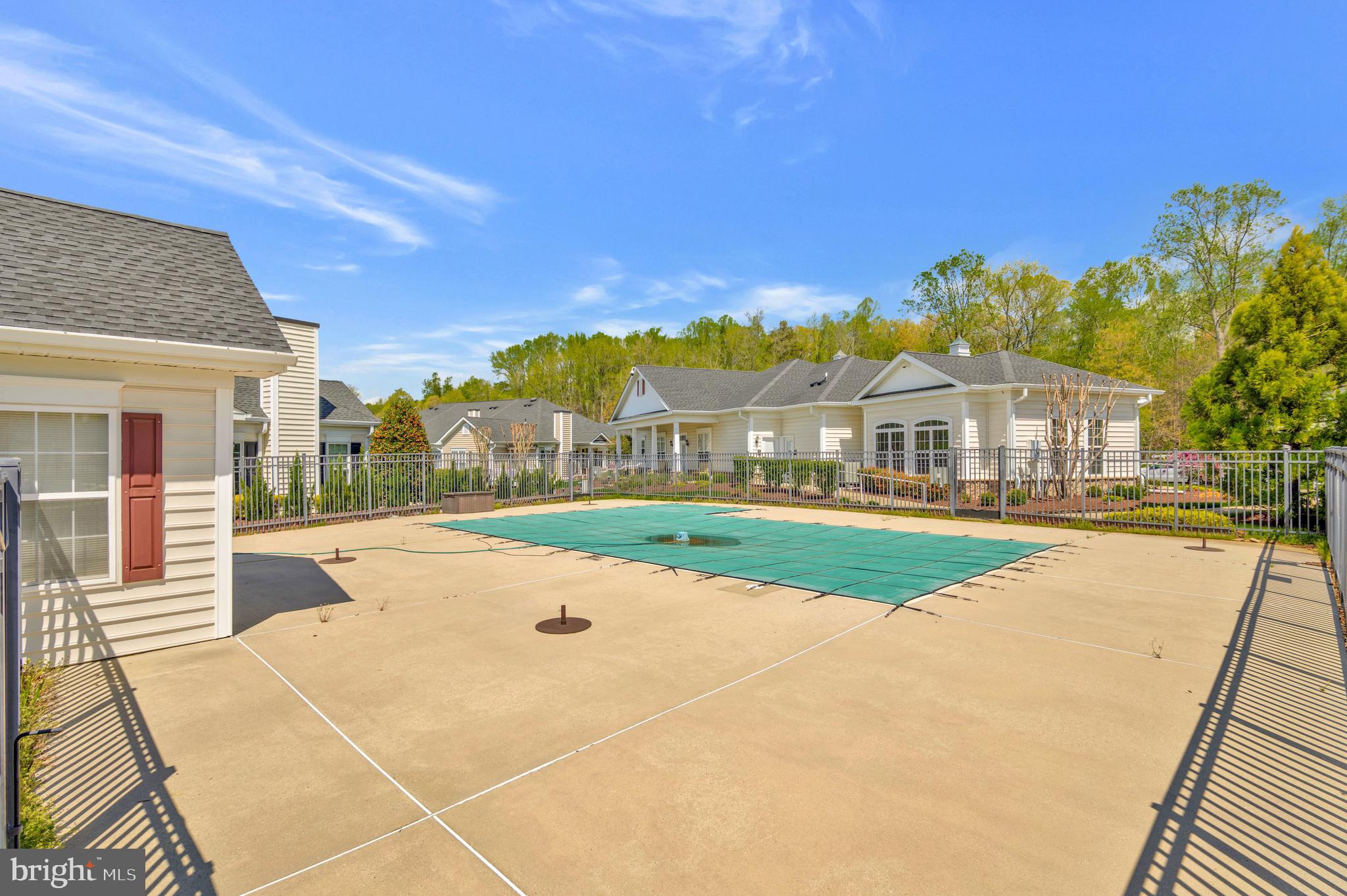 HAWTHORNE GREENE - Residential