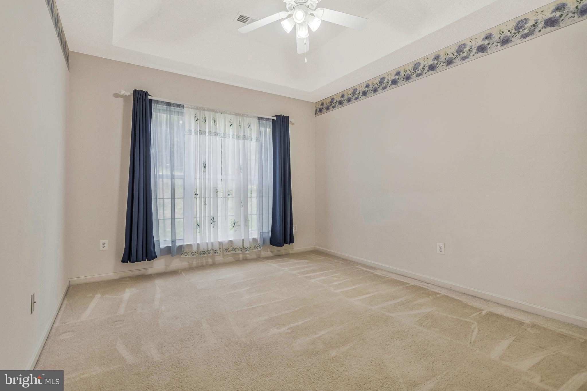 HAWTHORNE GREENE - Residential