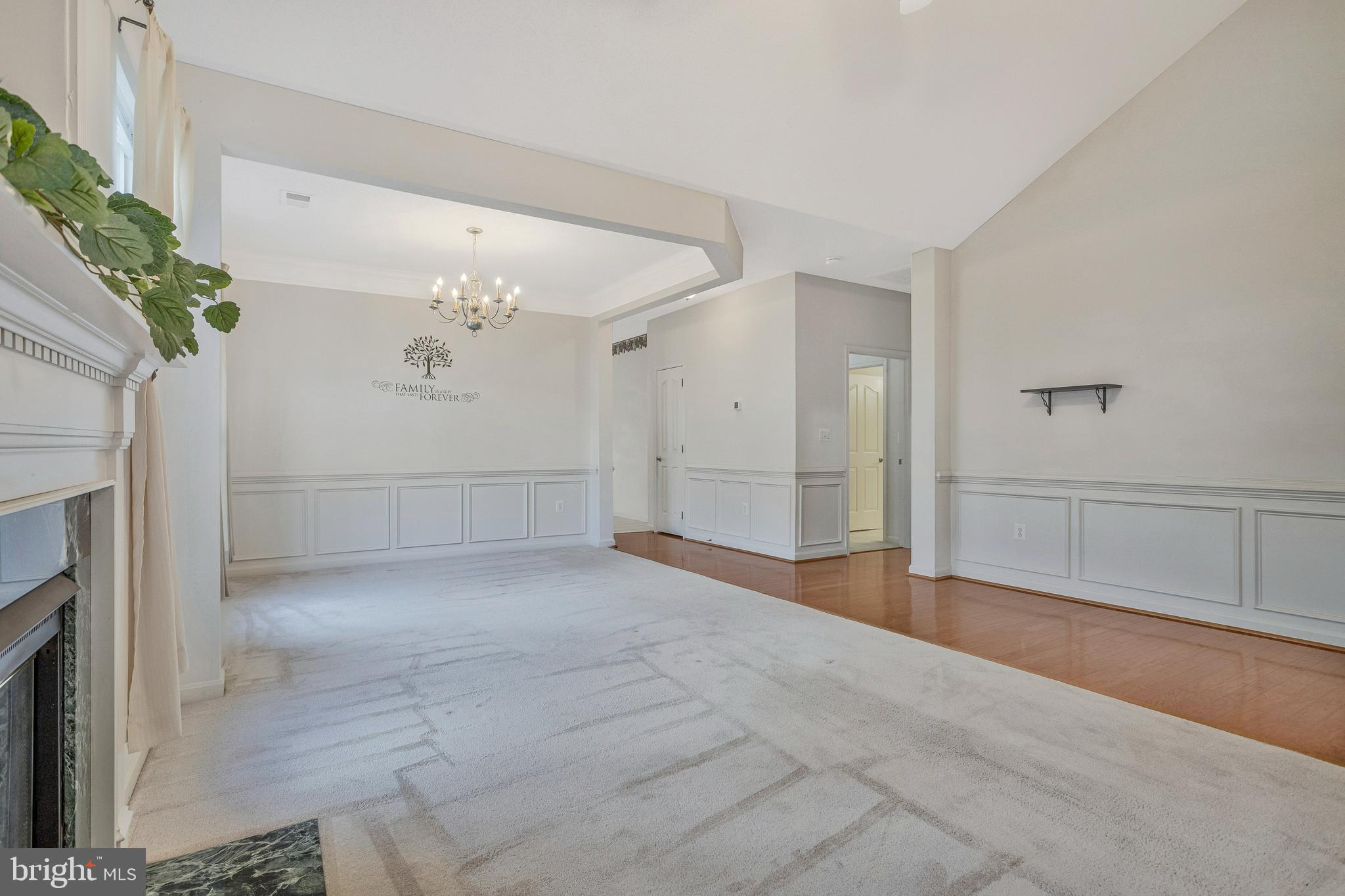 HAWTHORNE GREENE - Residential