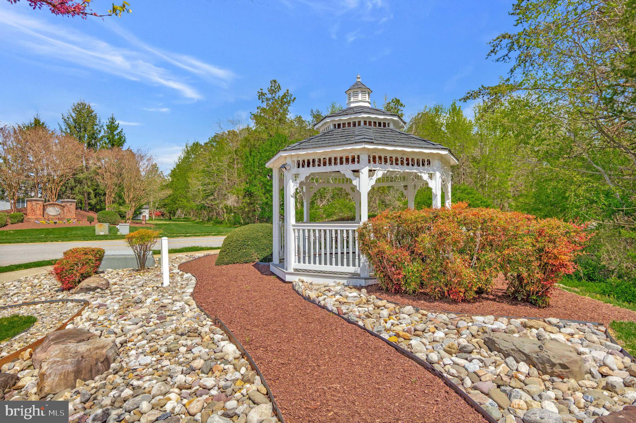 HAWTHORNE GREENE - Residential