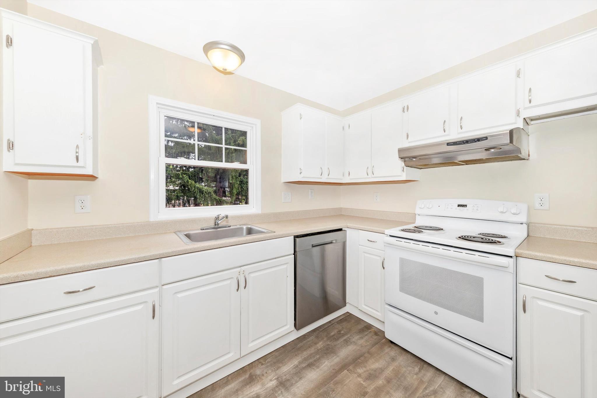 CARROLL PARK MANOR - Residential