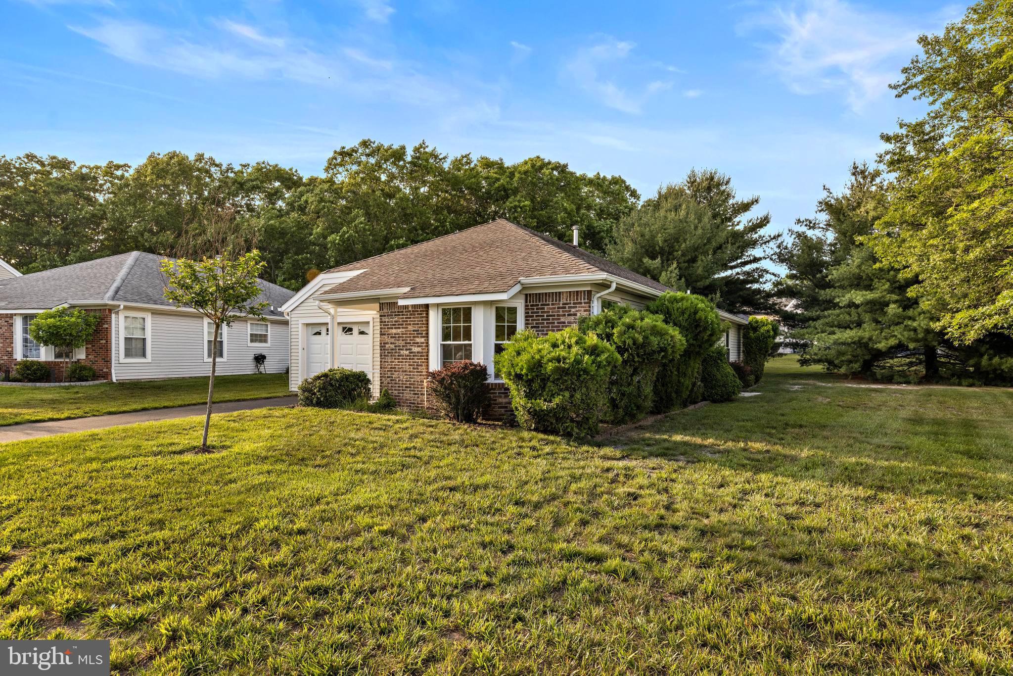 2 COTTONWOOD DRIVE
