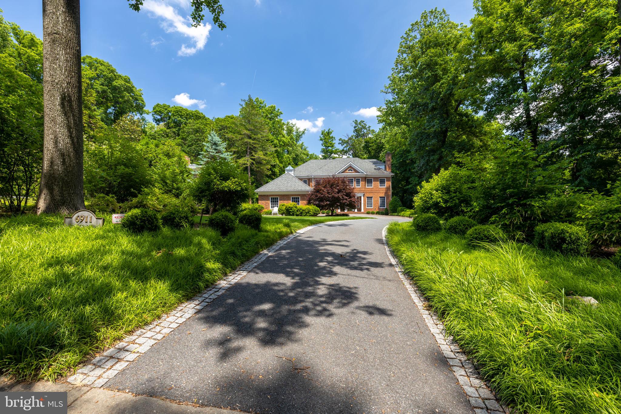 BRADLEY HILLS - Residential