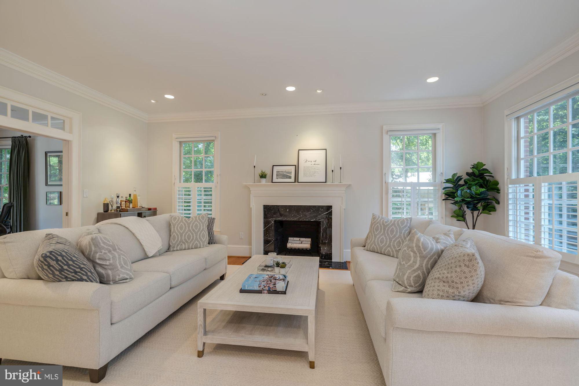 BRADLEY HILLS - Residential