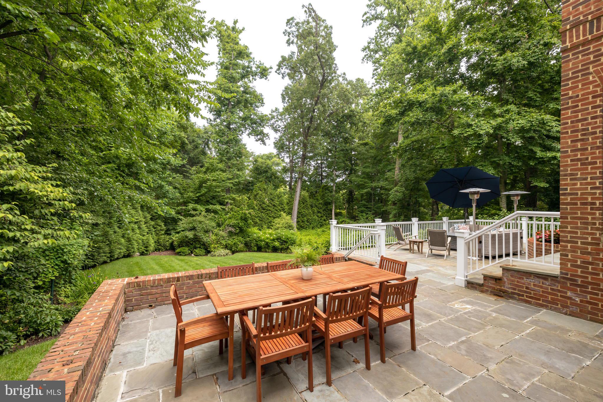 BRADLEY HILLS - Residential