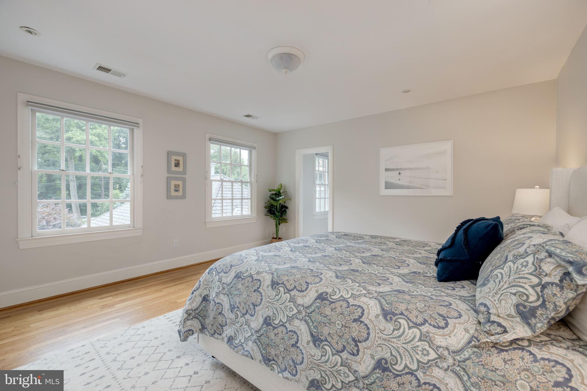 BRADLEY HILLS - Residential