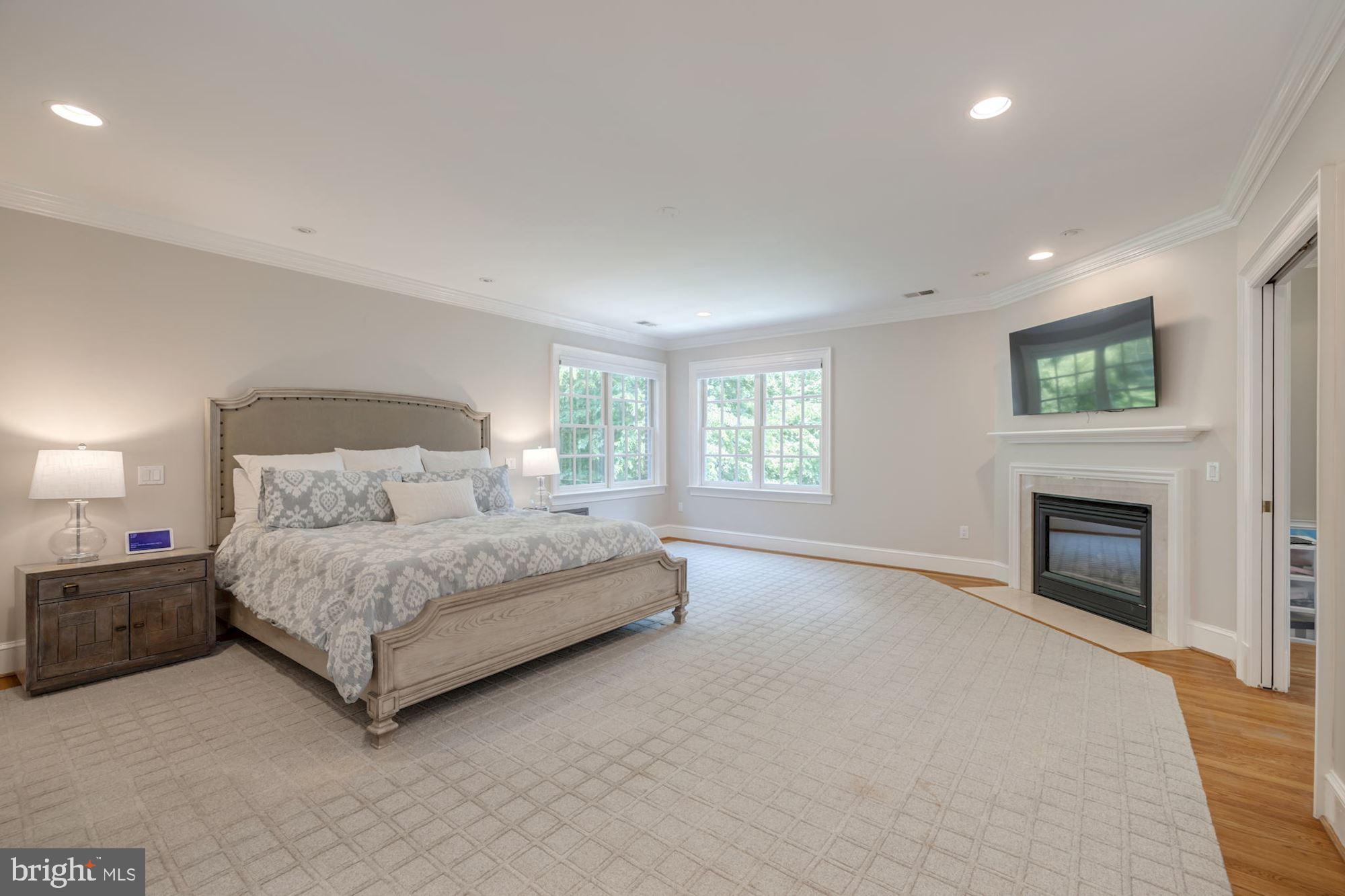 BRADLEY HILLS - Residential