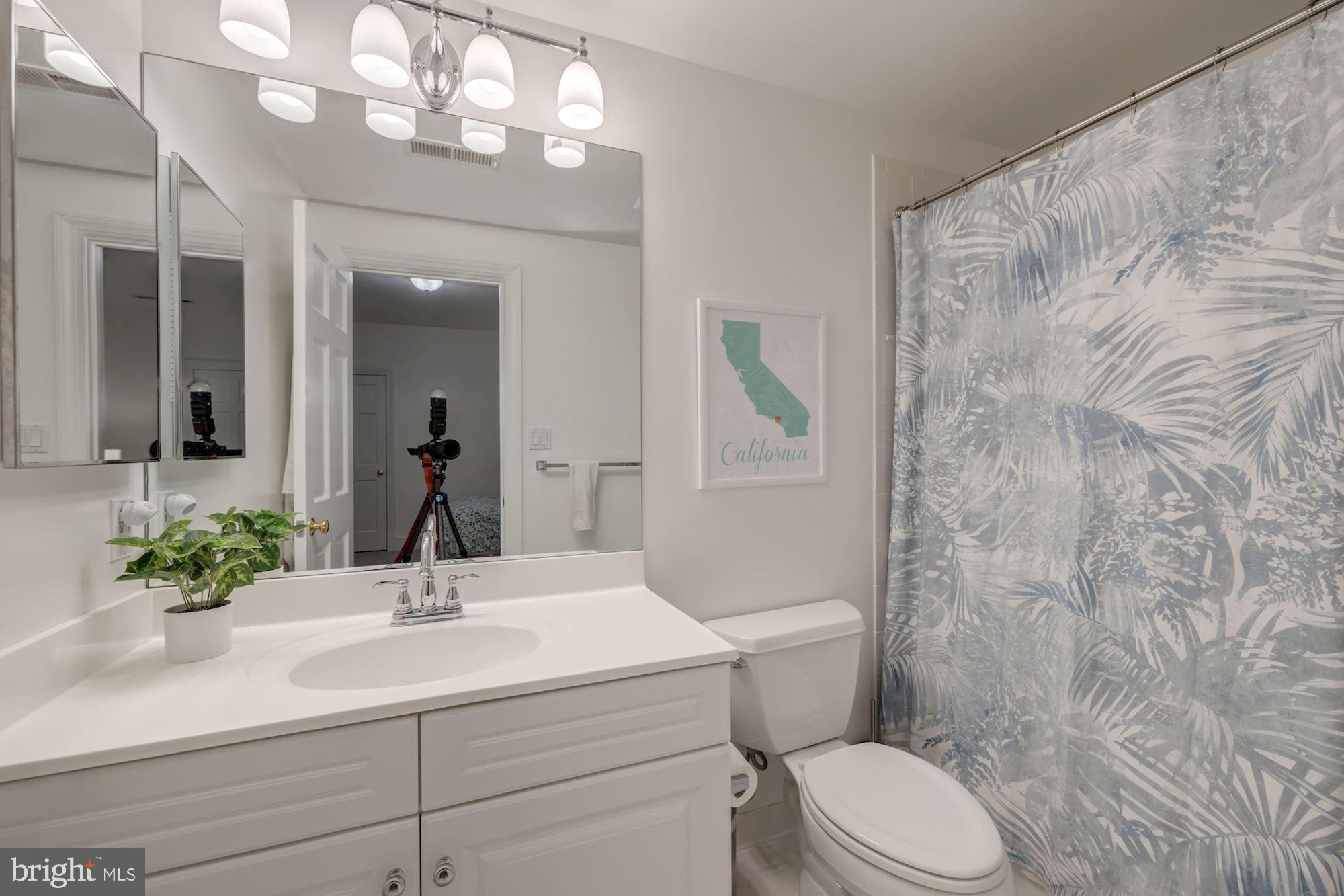 BRADLEY HILLS - Residential