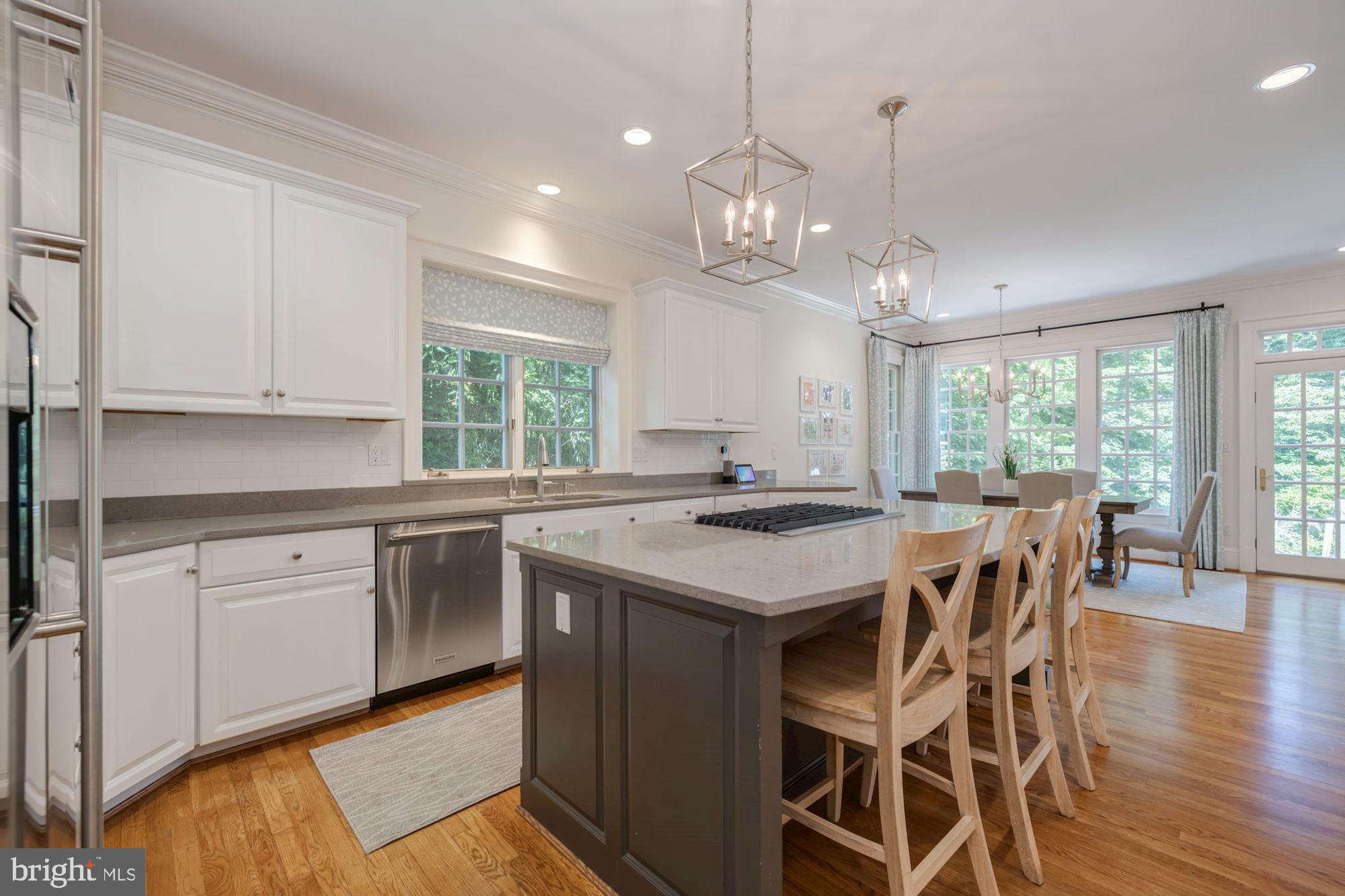 BRADLEY HILLS - Residential