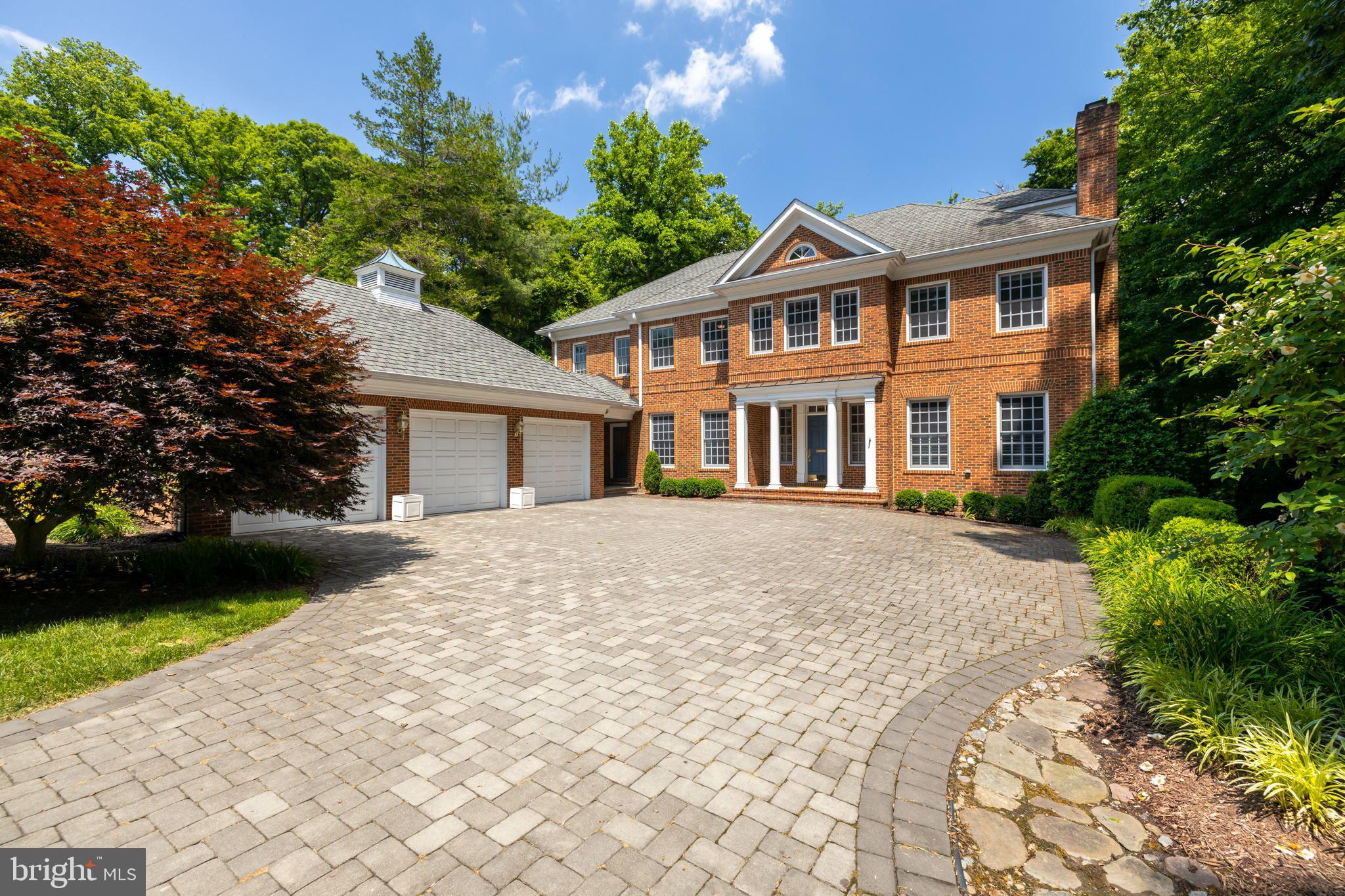 BRADLEY HILLS - Residential