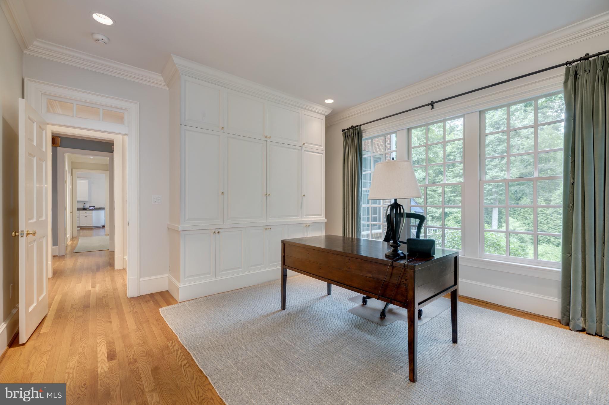 BRADLEY HILLS - Residential