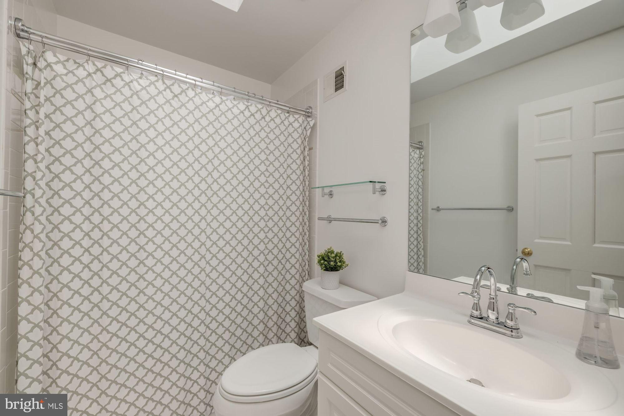 BRADLEY HILLS - Residential