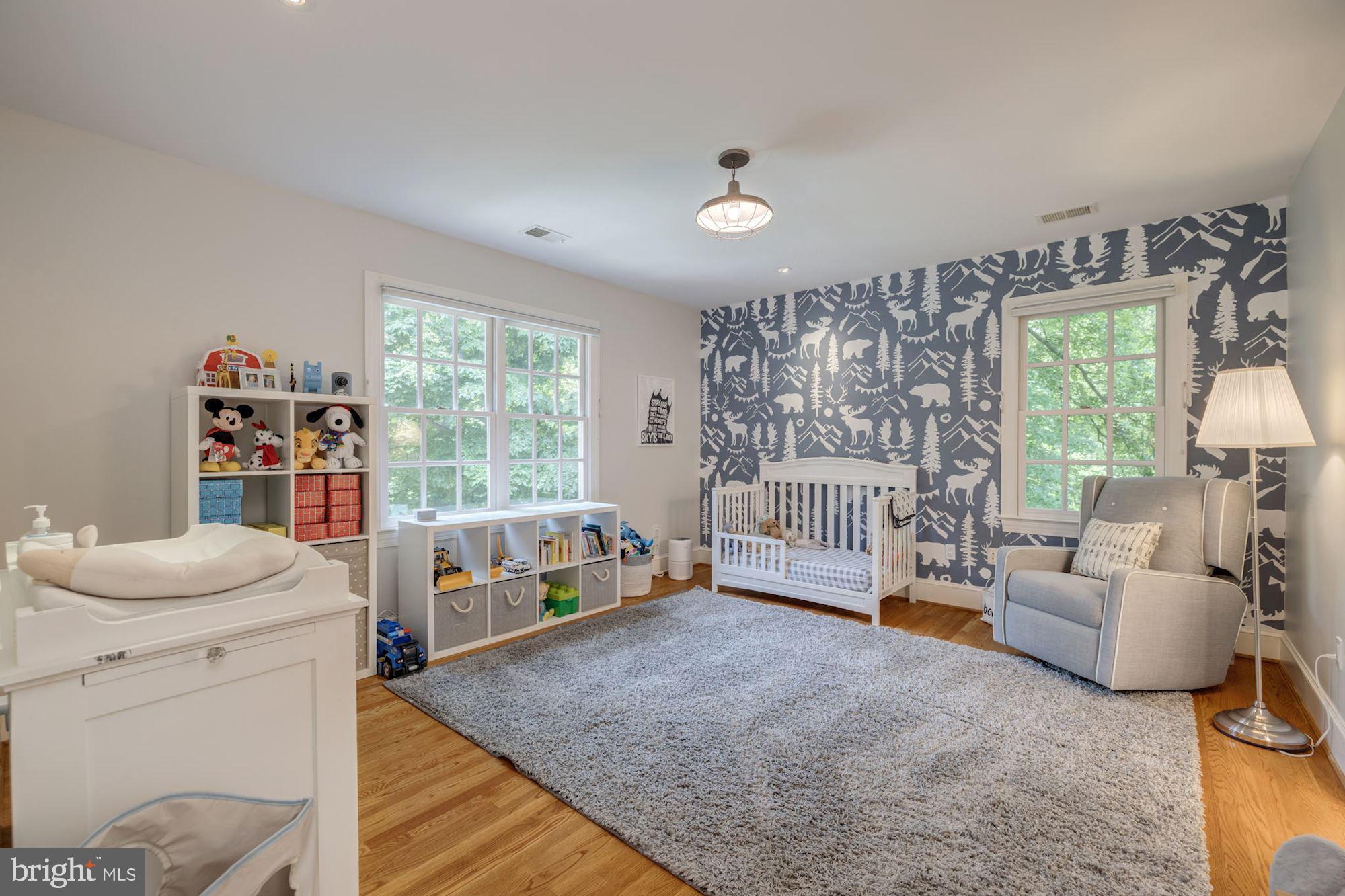 BRADLEY HILLS - Residential