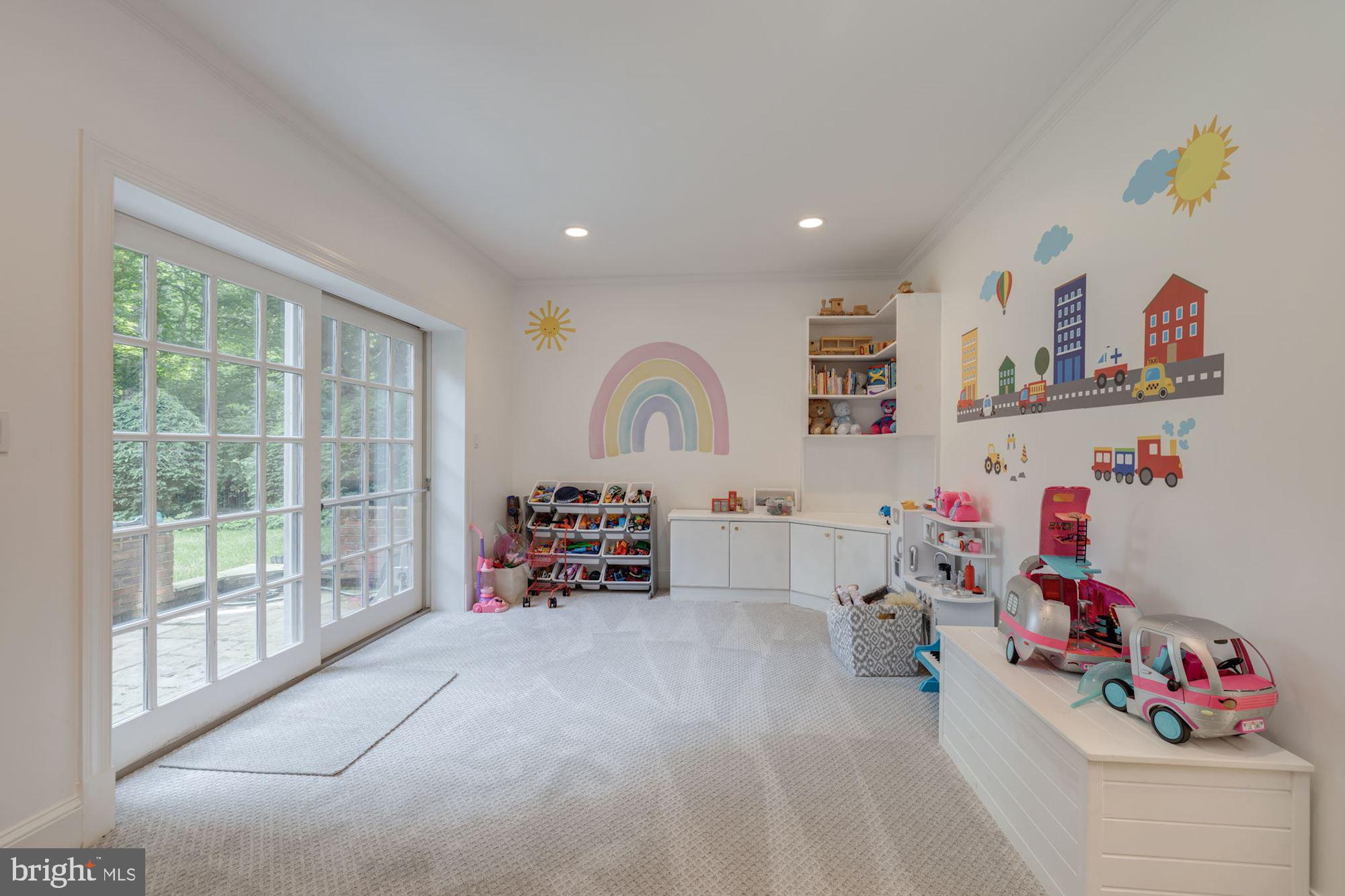 BRADLEY HILLS - Residential