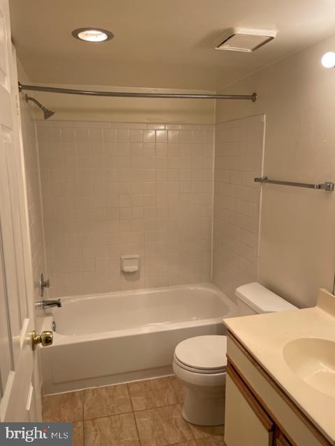 BATTERY HEIGHTS - Residential Lease