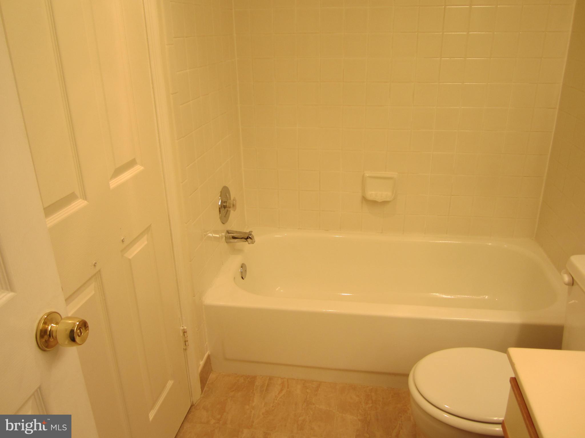 BATTERY HEIGHTS - Residential Lease