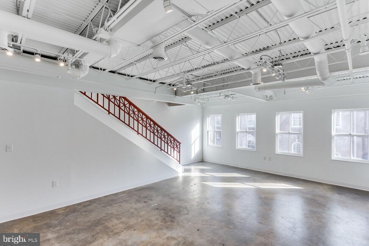 120 N ALFRED STREET