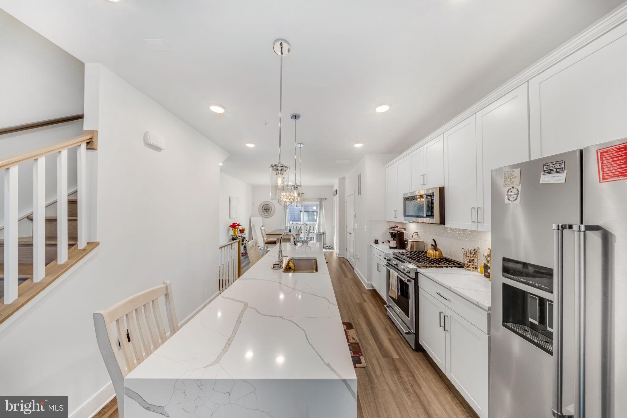 863 KING FARM BOULEVARD