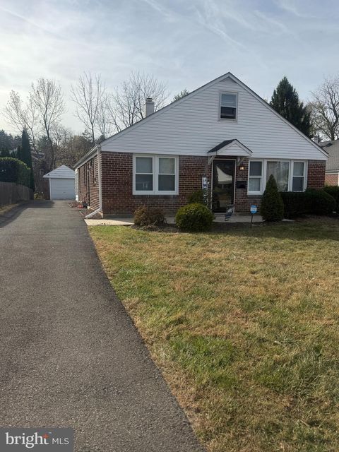 20 BROOKSIDE ERDENHEIM PA 19038